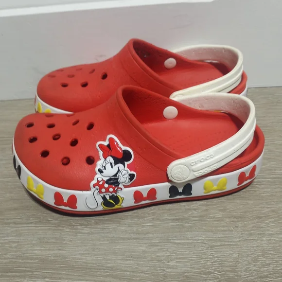 Crocs Disney Minnie Mouse Classic Clogs Child 10 Red And White - Picture 3 of 8